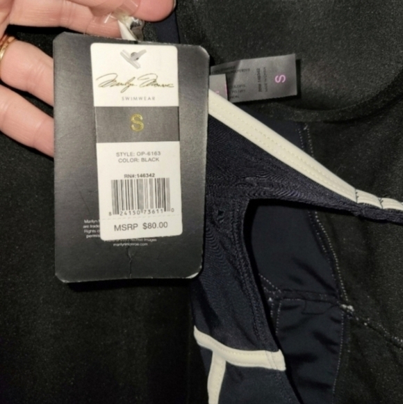 VINTAGE NWT Marilyn Monroe swimsuit size small - Picture 3 of 5